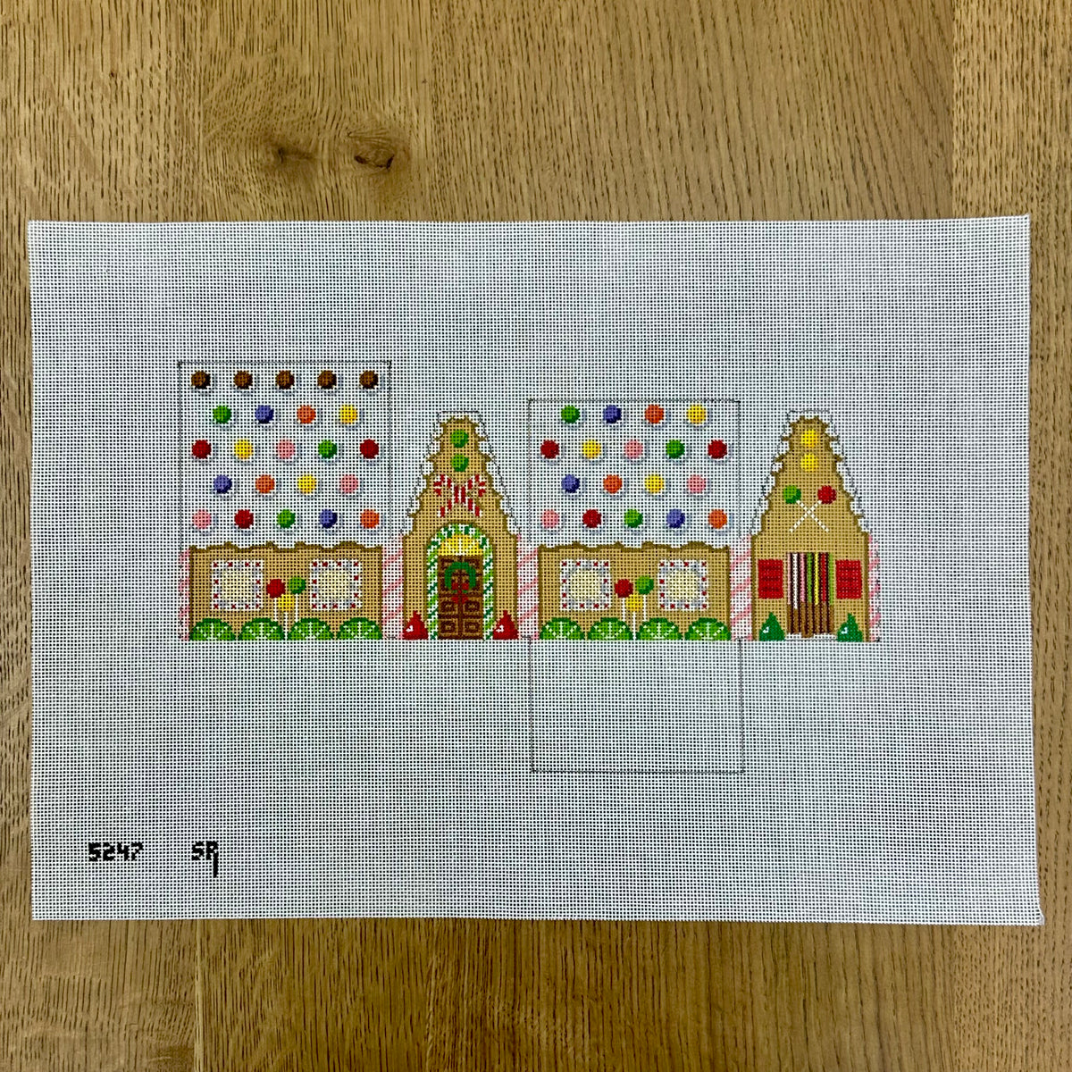 Skittles and Lime Slices, 3D Gingerbread House - 18 mesh – Susan