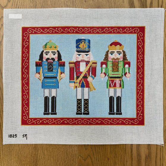 Nutcracker Trio - 13 mesh
