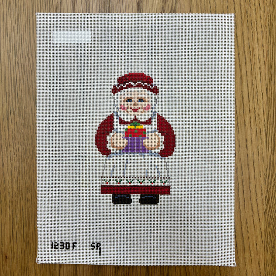 Mrs. Claus with Presents - 18 mesh
