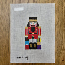  Nutcracker with Present - 18 mesh