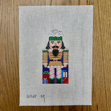  Gingerbread Nutcracker, Front - 18 mesh