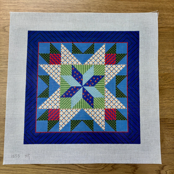 Patchwork Star, 14" Quilt - 13 mesh