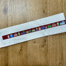  Presents, Belt - 18 mesh