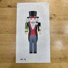  Nutcracker, Champagne, 18"  Stand-up - 13 mesh