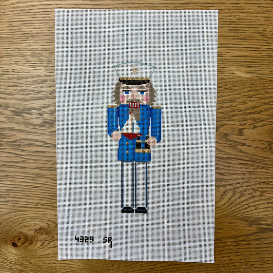 Nutcracker, Captain - 18 mesh