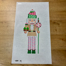 Nutcracker, Cupcake, 18"  Stand-up - 13 mesh