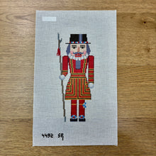  Nutcracker, Beefeater - 13 mesh