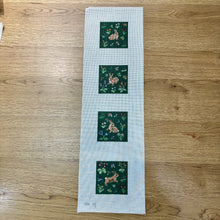  Cluny Rabbits, Coaster Set - 18 mesh