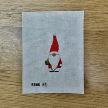  Santa Gnome, Ornament - 18 mesh