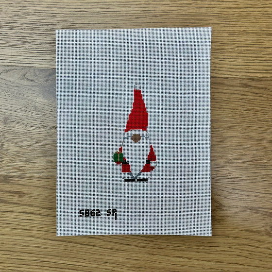 Santa Gnome, Ornament - 18 mesh