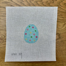  Blue Polka Dot, Small Egg - 18 mesh