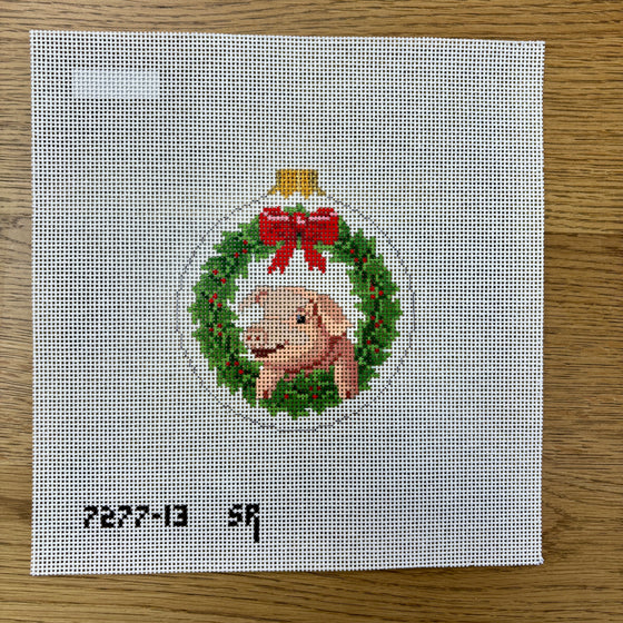 Christmas Pig, 4.5" Round - 13 Mesh