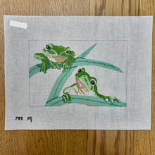  Frogs Hangin' - 18 mesh