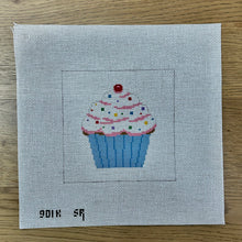  Star Cupcake, 6" Square - 13 mesh