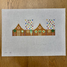  M & M Arched Roof, 3D Gingerbread House - 18 mesh