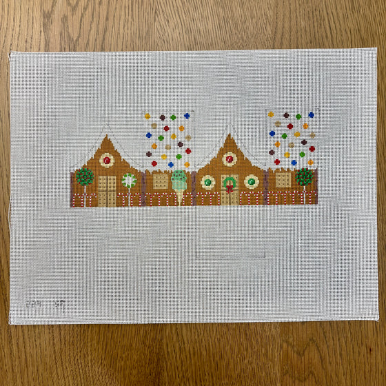 M & M Arched Roof, 3D Gingerbread House - 18 mesh