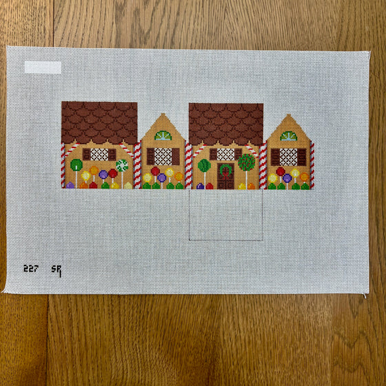 Chocolate Wafers and Lollipops, 3D Gingerbread House - 18 mesh