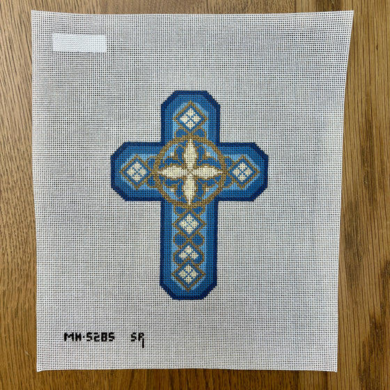 Diamond and Leaf, Cross - 18 mesh