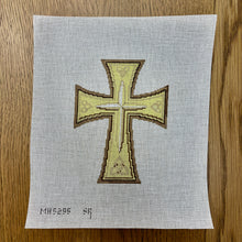  Triangular, Cross - 18 mesh