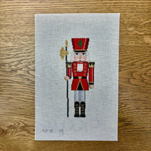  Nutcracker, Red Guard - 18 mesh