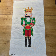  Nutcracker, Champagne King, 30"  Stand-up - 13 mesh