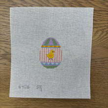  Chick on Stripes, Small Egg - 18 mesh